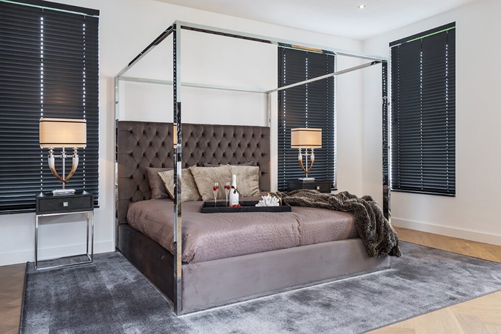 Tapecirani krevet Richmond Interiors