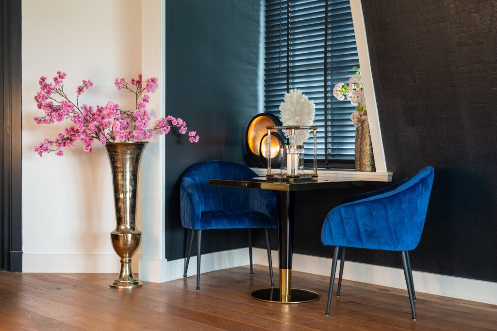 Stol i stolice Richmond Interiors