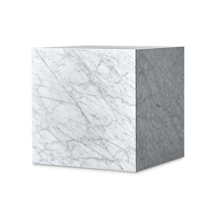 PIENO CARRARA Side Table